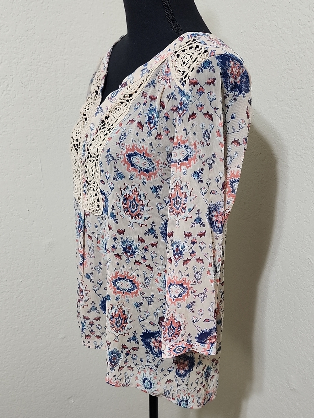 Anthropologie Maeve Viola Floral Crochet Lace Bib Blouse Top Size 6 EUC - Picture 7 of 11